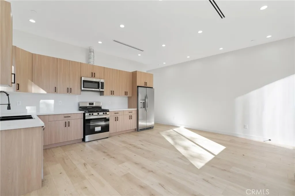 Additional image 6 of 17313 Los Alimos, Granada Hills, CA 91344