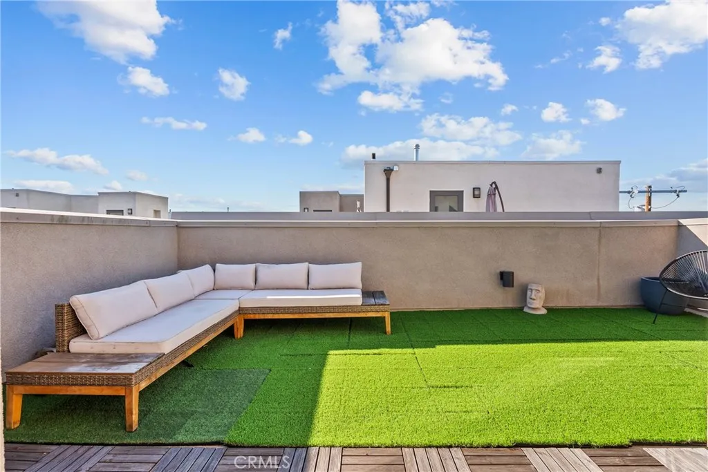 Additional image 34 of 13135 W Lumina Way, Valley Glen, CA 91401