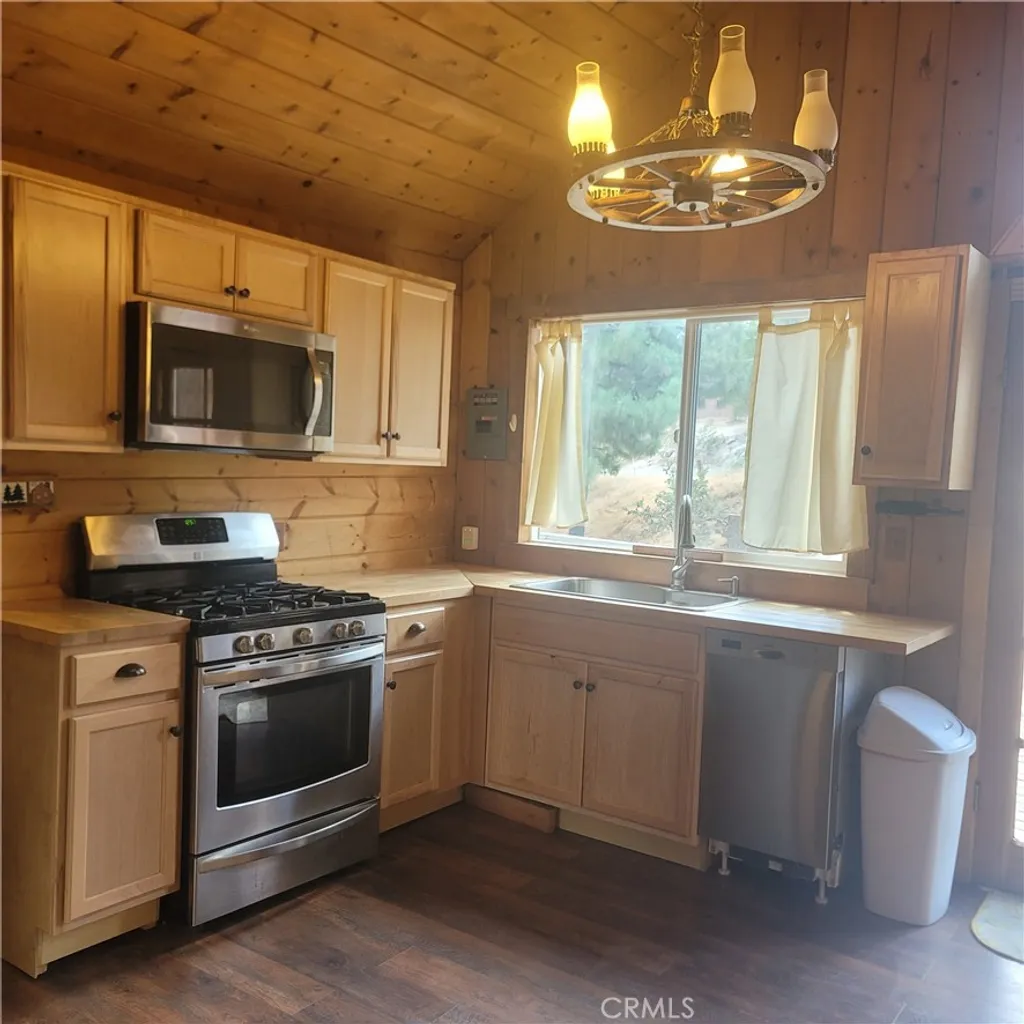 Additional image 9 of 23340 Banning Idyllwild Rd, Idyllwild, CA 92549