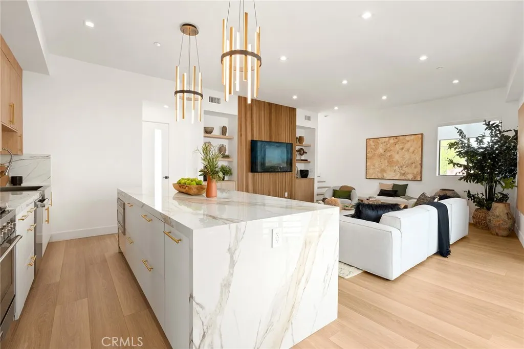 Additional image 8 of 11028 Oxnard St., North Hollywood, CA 91606