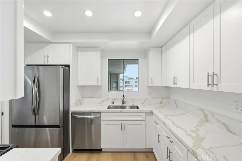 Additional image 36 of 2219 S Bentley Avenue Unit 303, Los Angeles, CA 90064