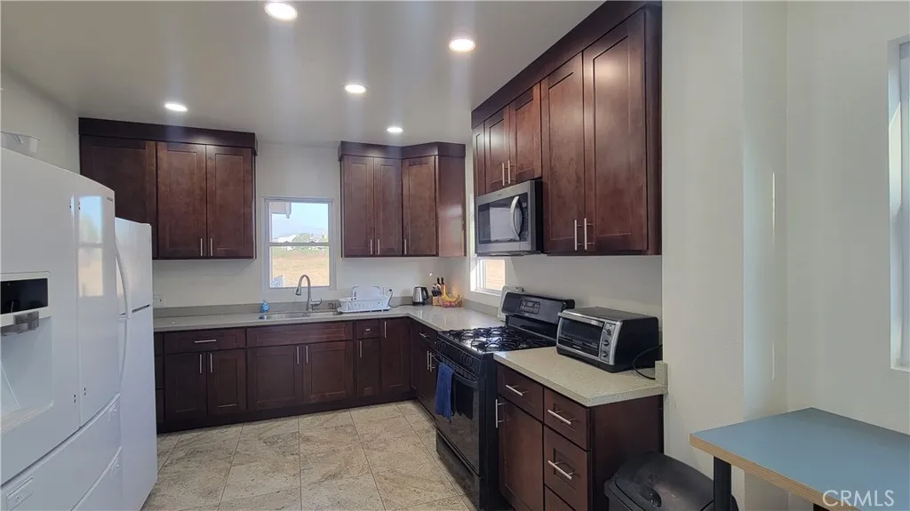 Additional image 22 of 503 W Colton Avenue, Redlands, CA 92374