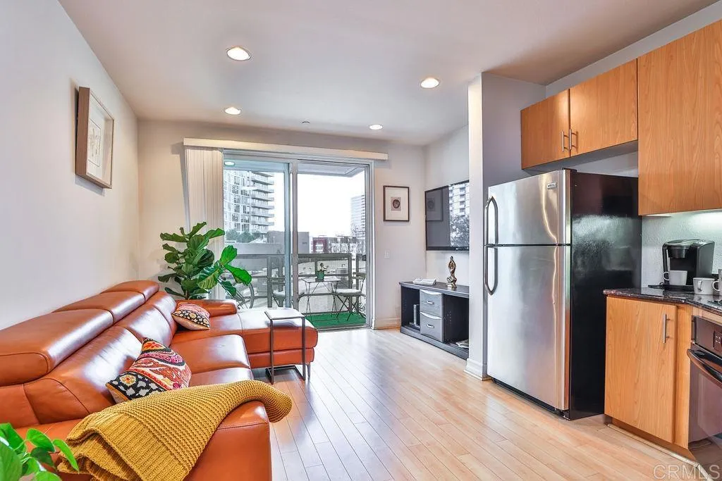 Additional image 10 of 1225 Island, San Diego, CA 92101