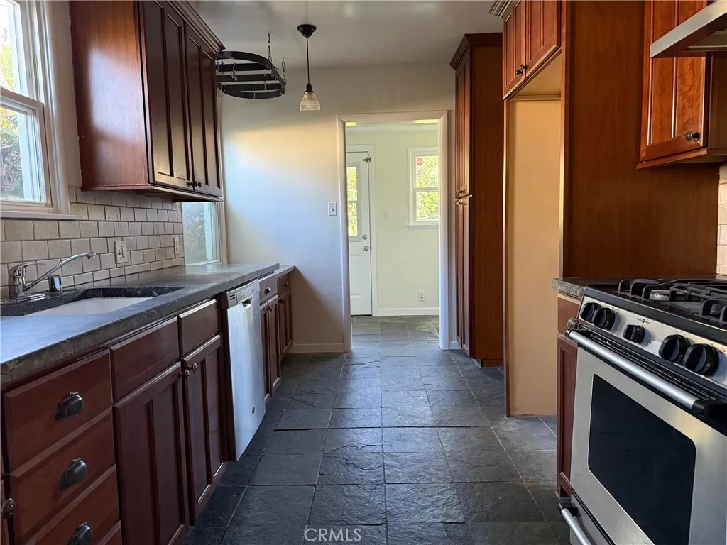Additional image 7 of 7434 Mclennan, Van Nuys, CA 91406