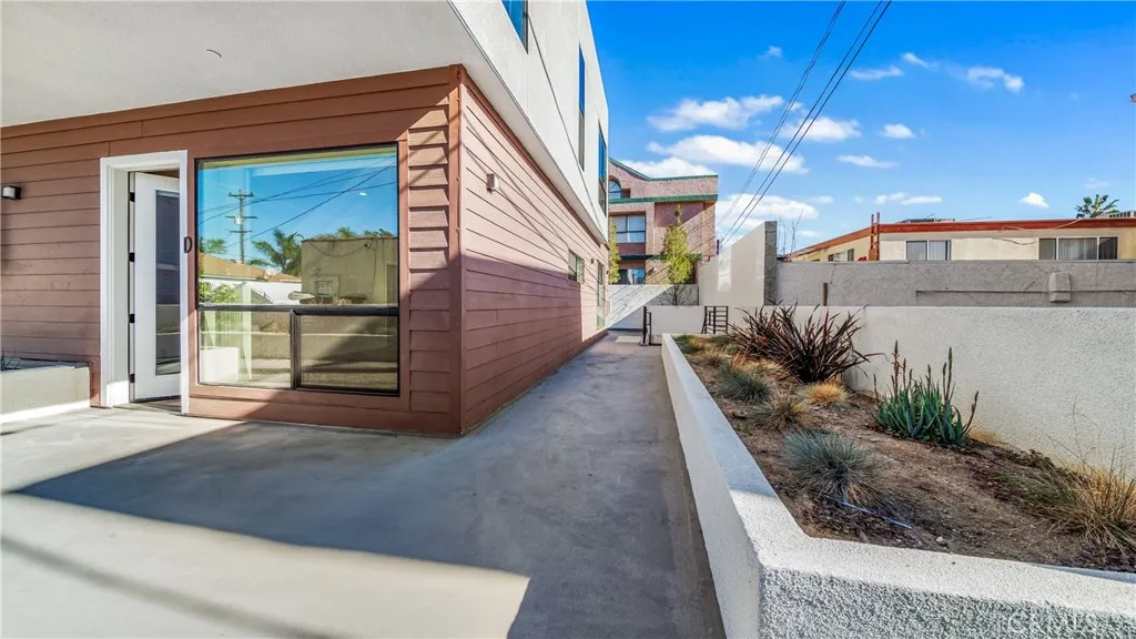 Additional image 14 of 1128 Stanley Avenue Unit D, Glendale, CA 91206