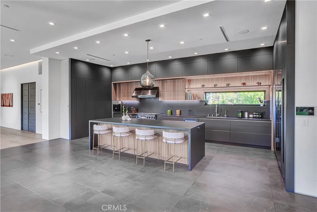 Additional image 59 of 19333 Rosita Street, Tarzana, CA 91356