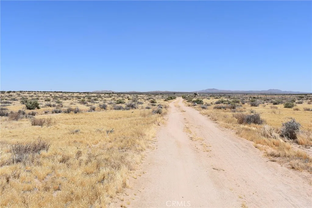 Additional image 3 of 19500 E Avenue F, Hi Vista, CA 93535