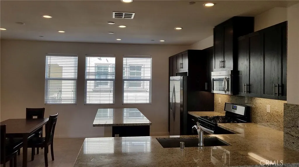 Additional image 20 of 908 N Acacia Court N Unit C, Azusa, CA 91702