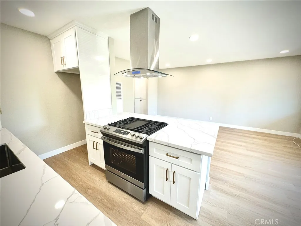 Additional image 27 of 321 N MacNeil Street Unit 5, San Fernando, CA 91340