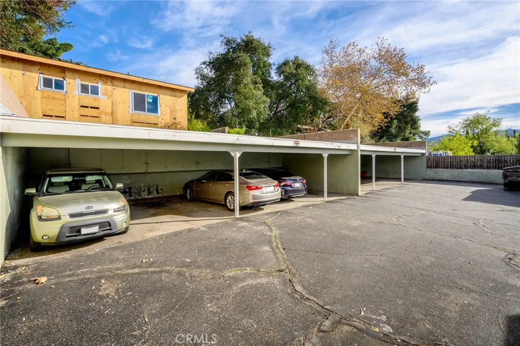 Additional image 38 of 10230 Silverton Unit 2, Tujunga, CA 91042