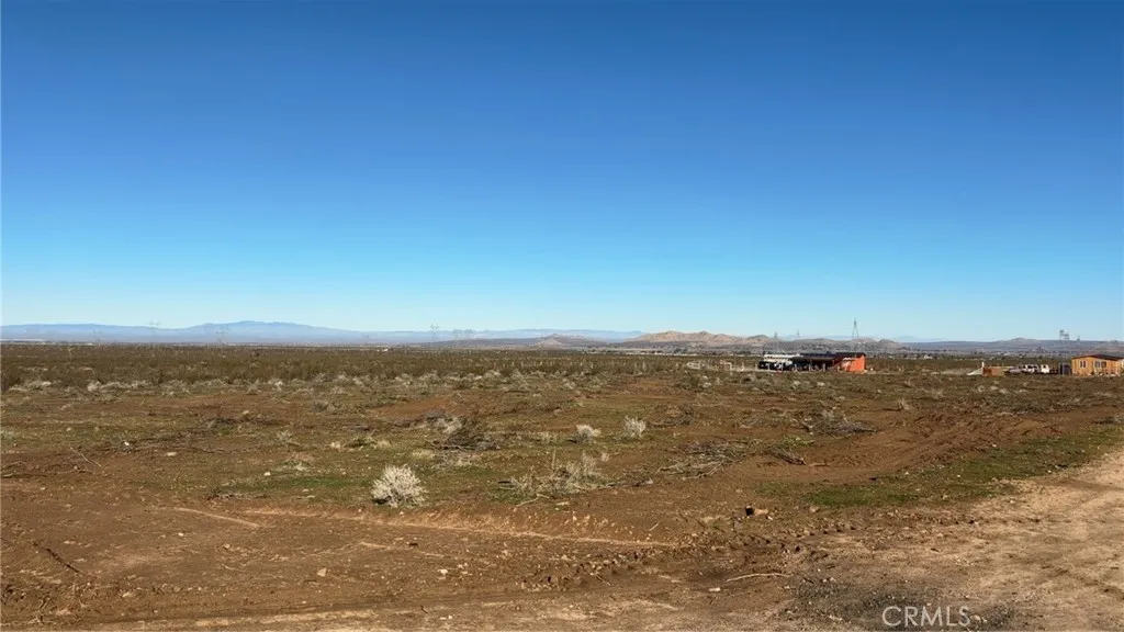 Additional image 2 of 172 W Avenue U, Palmdale, CA 93551