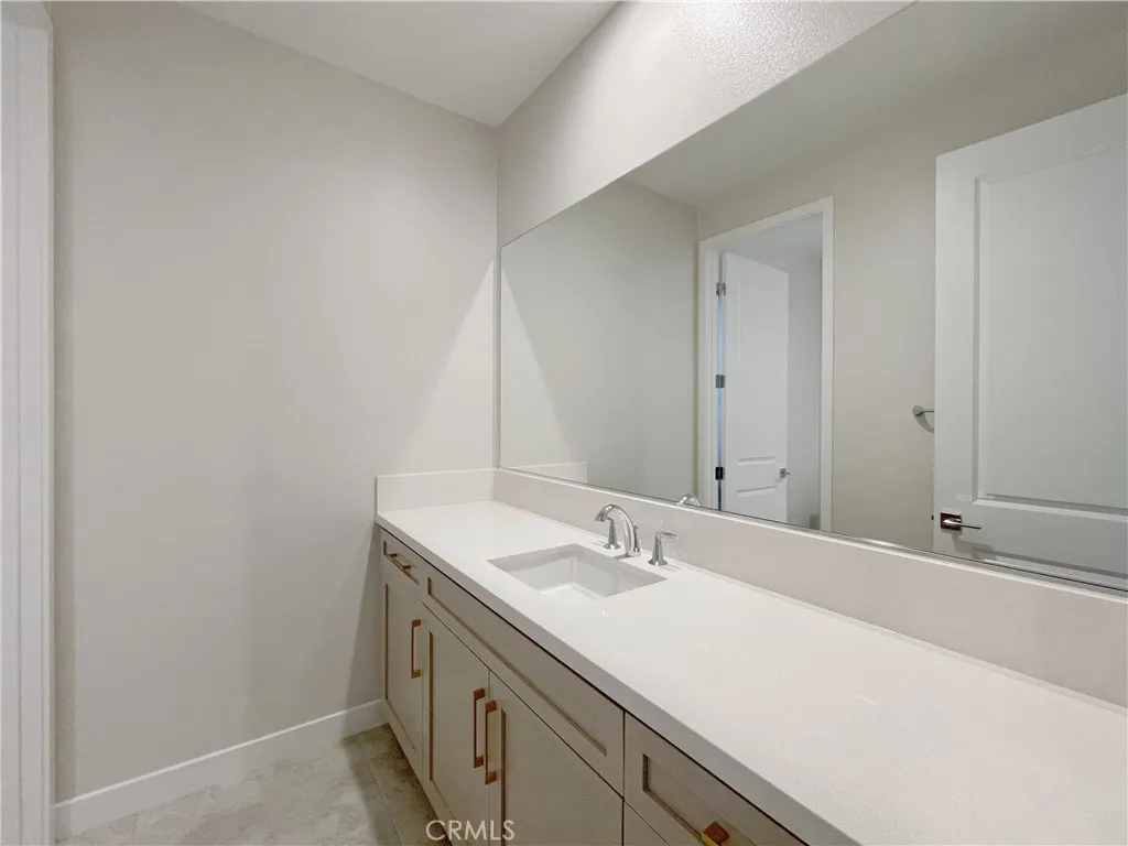 Additional image 39 of 140 Holliston, Lake Forest, CA 92630