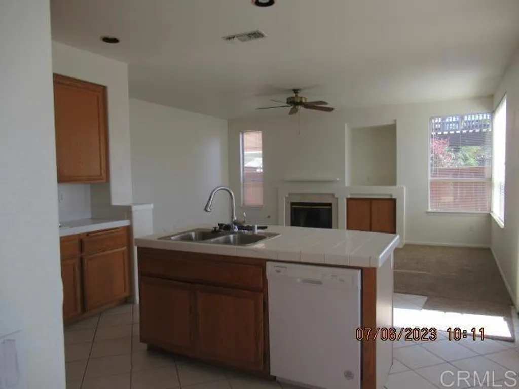 Additional image 6 of 552 Bayona Loop, Chula Vista, CA 91910