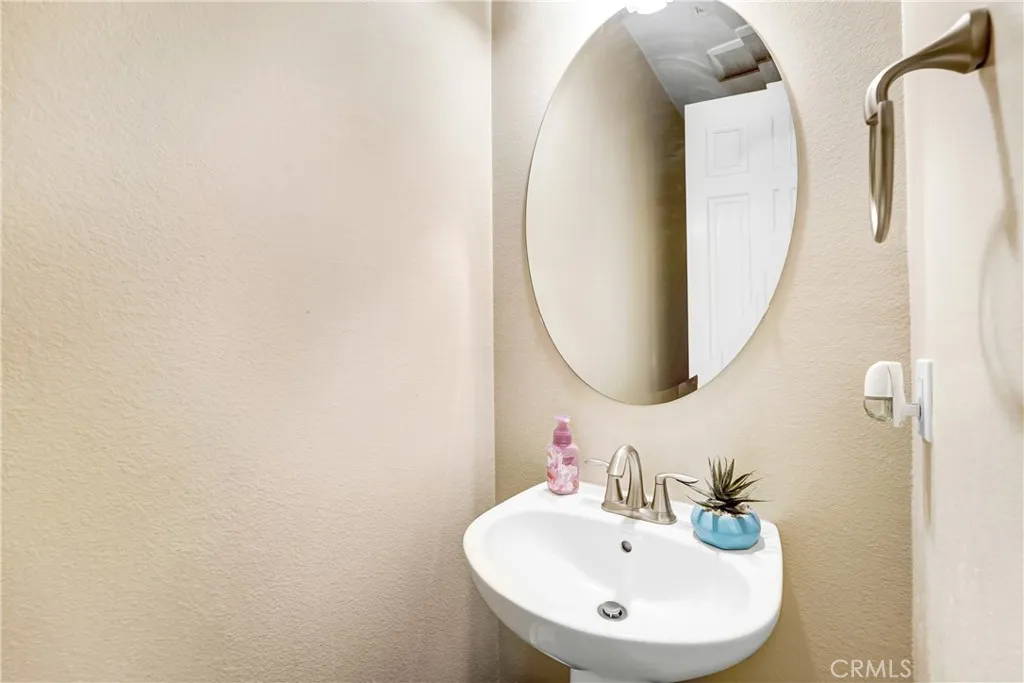 Additional image 45 of 26525 Craftsmen Court, Valencia, CA 91350