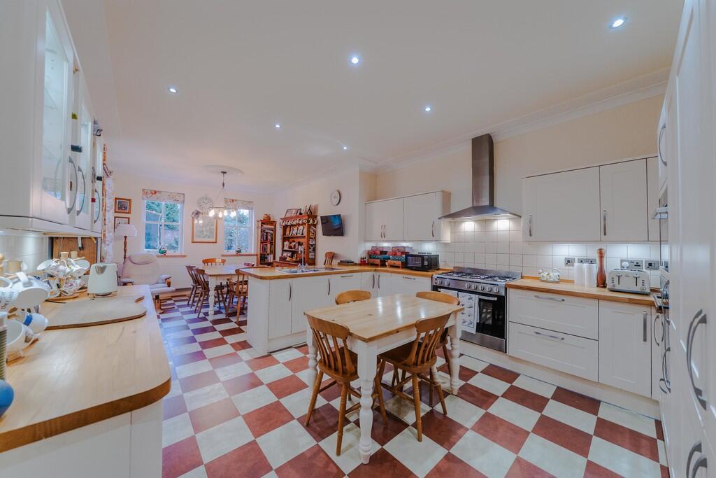 房产图片 4 - 埃奇巴斯顿，克拉伦登路