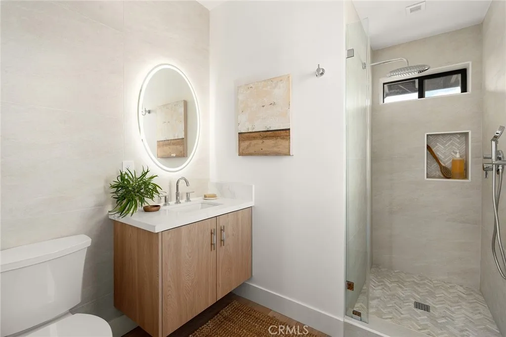 Additional image 21 of 11026 Oxnard St., North Hollywood, CA 91606