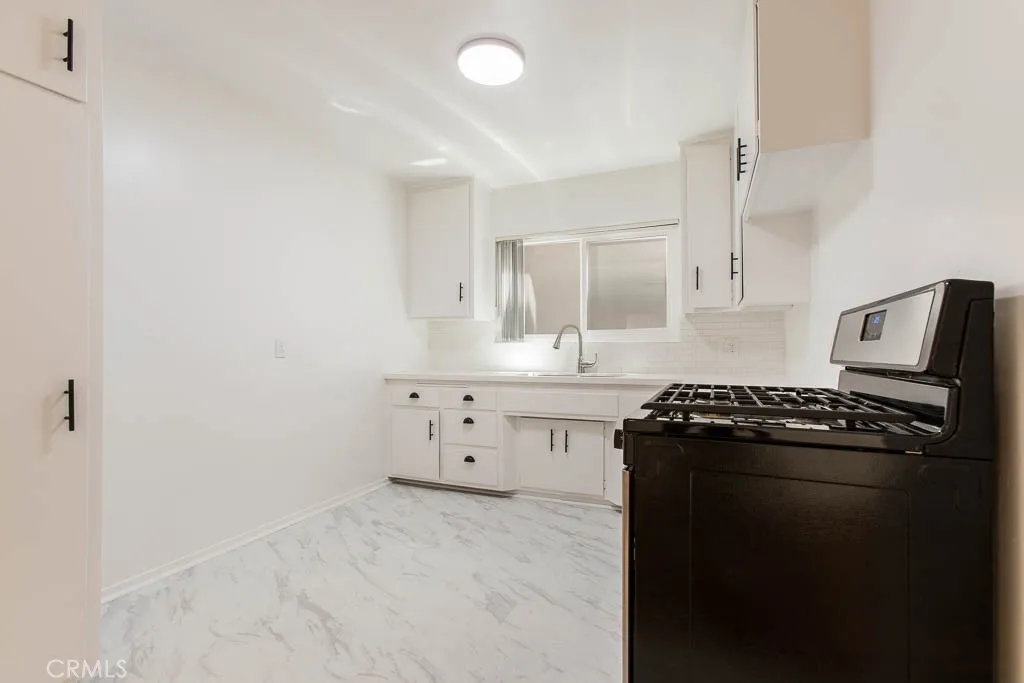 Additional image 9 of 930 N Stanley Avenue Unit 4, West Hollywood, CA 90046