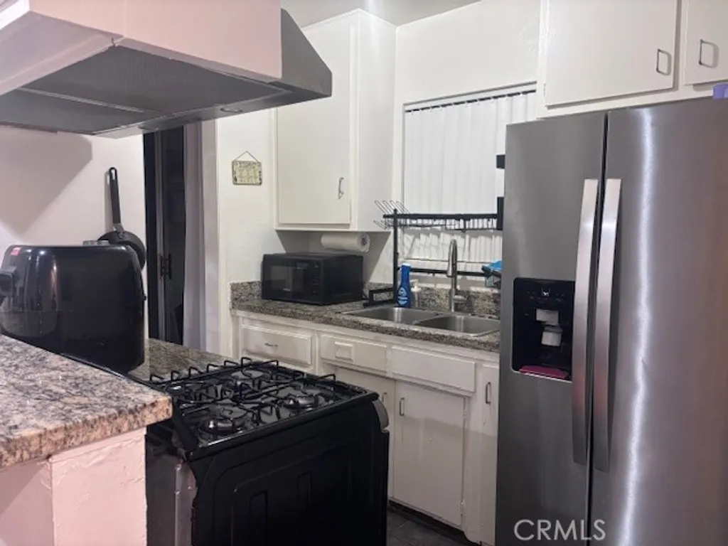 Additional image 3 of 12135 Valley Spring Lane Avenue Unit 1, Studio City, CA 91604