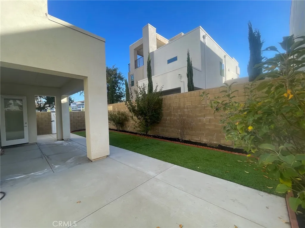 Additional image 126 of 170 Episode, Irvine, CA 92618