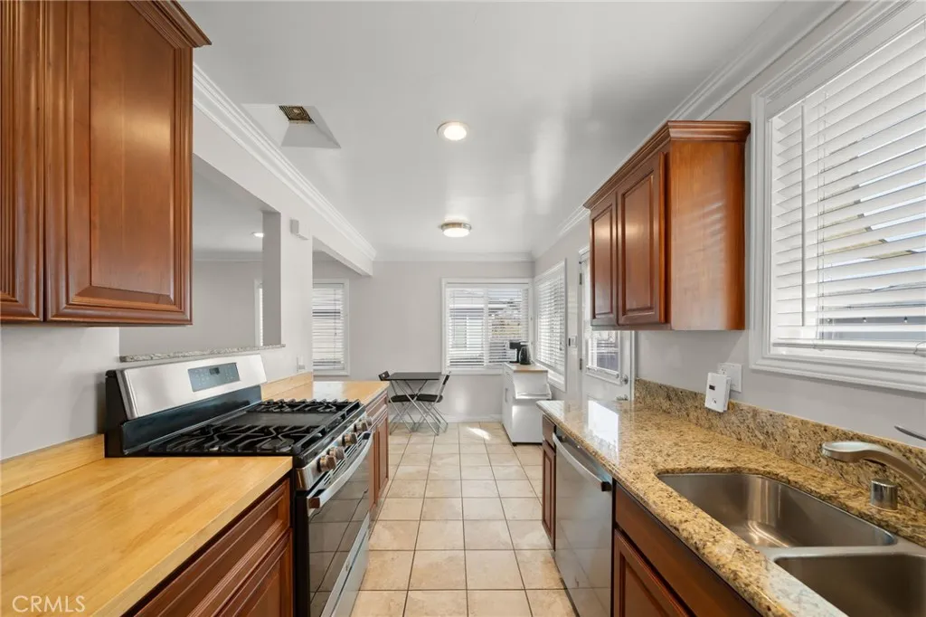 Additional image 35 of 2580 Westminster Avenue, Costa Mesa, CA 92627