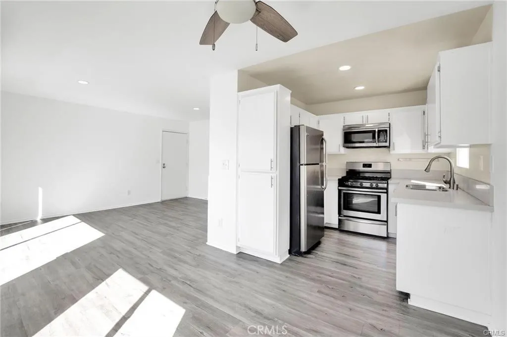 Additional image 20 of 4406 Cahuenga Boulevard Unit 203, Toluca Lake, CA 91602