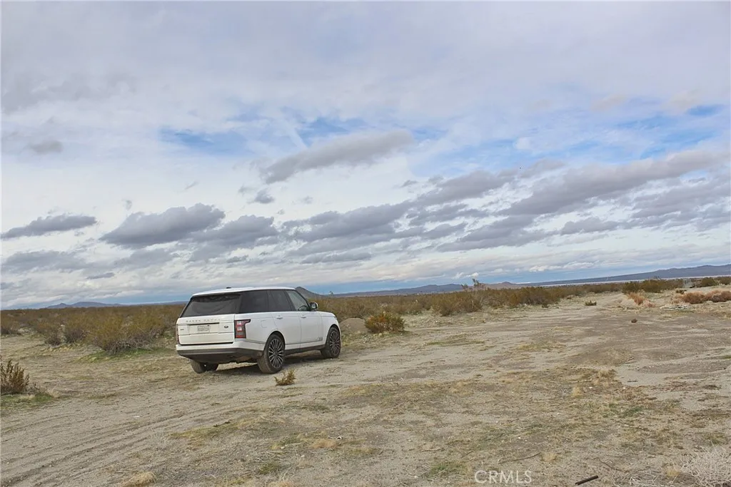 Additional image 4 of 11 Holly Street, Phelan, CA 92371