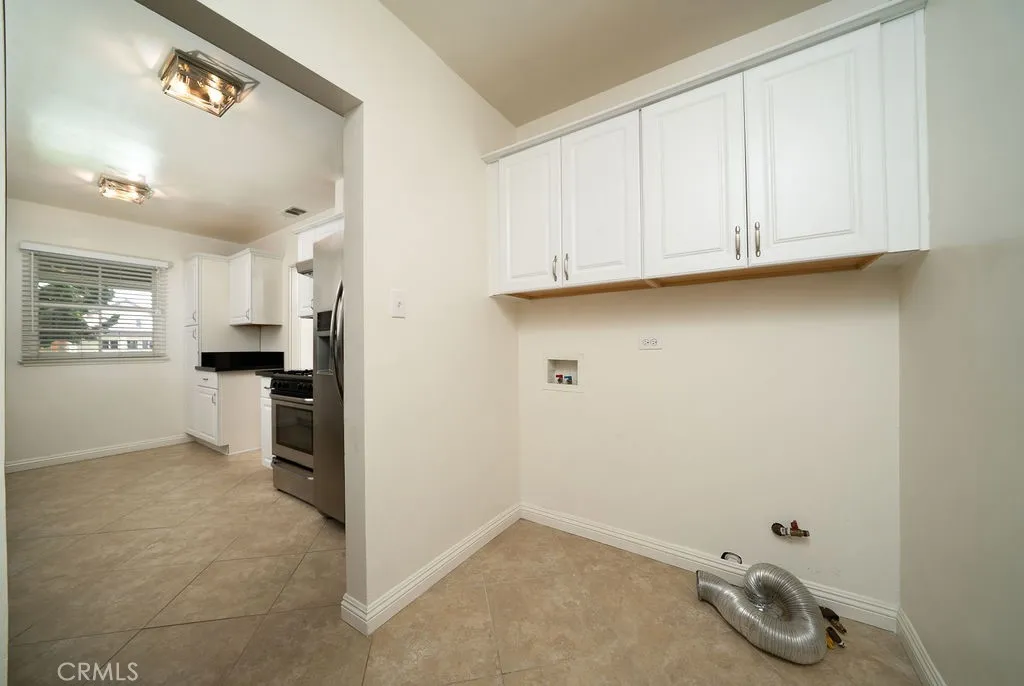 Additional image 49 of 2542 Vuelta Grande Ave, Long Beach, CA 90815