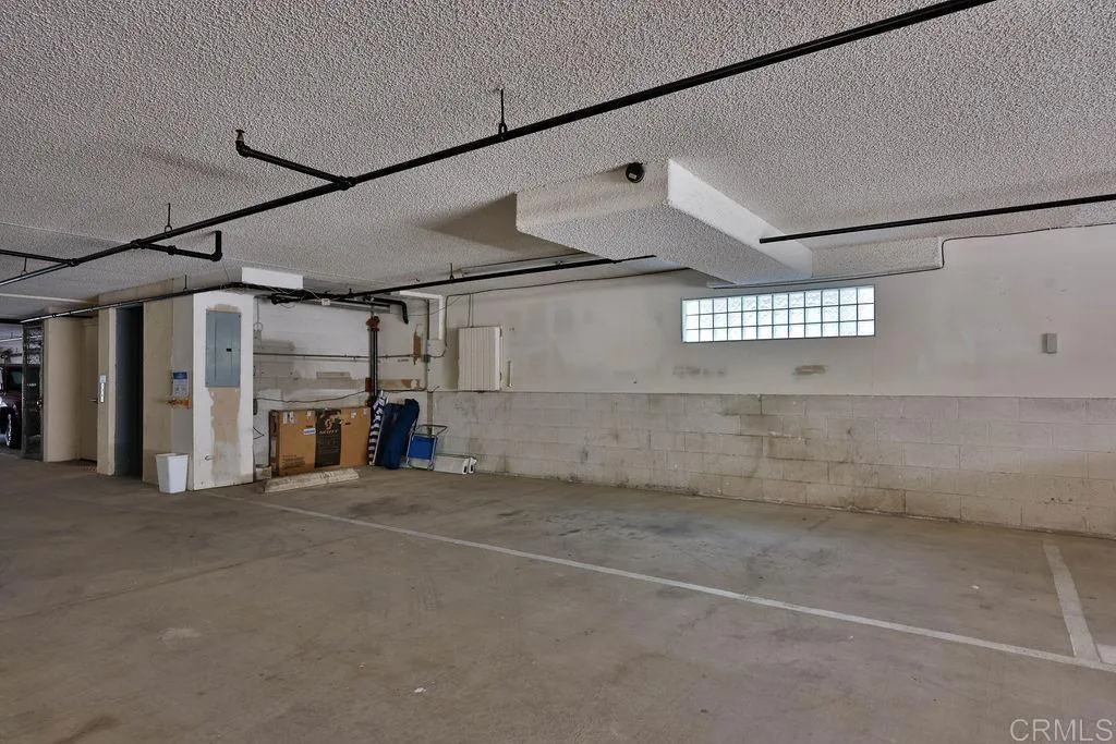 Additional image 61 of 229 Orange Ave Unit 3, Coronado, CA 92118