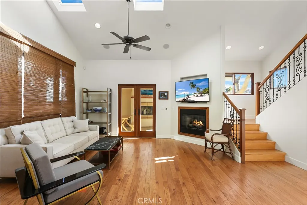 Additional image 4 of 601 Poinsettia, Corona Del Mar, CA 92625