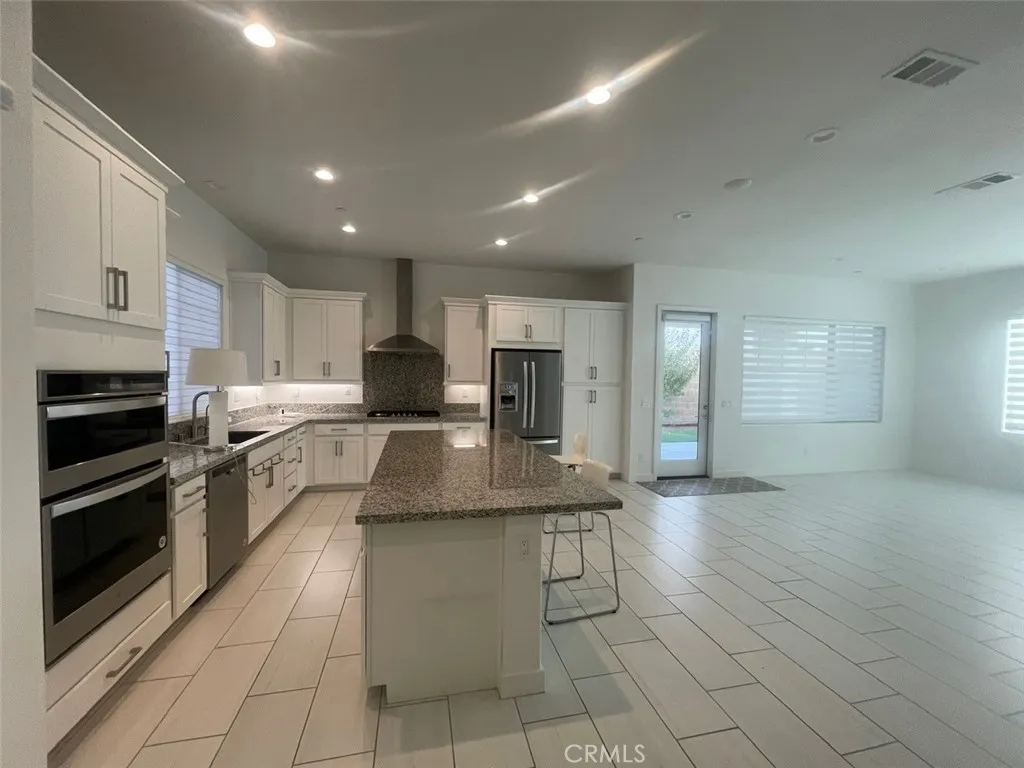 Additional image 73 of 170 Episode, Irvine, CA 92618