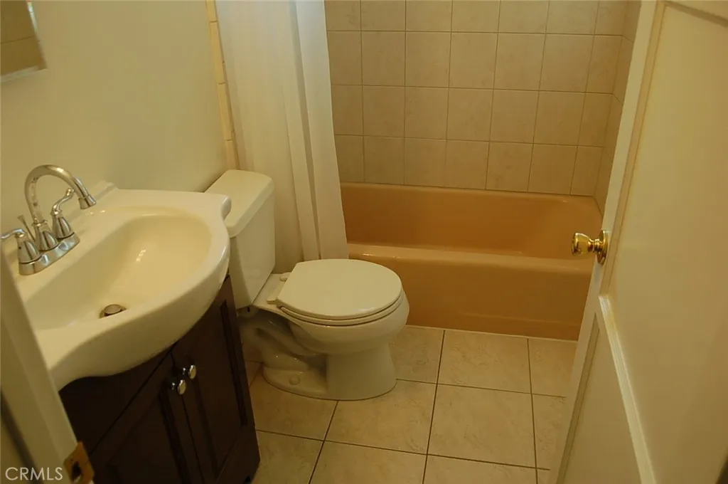 Additional image 50 of 655 W Grove St, Rialto, CA 92376