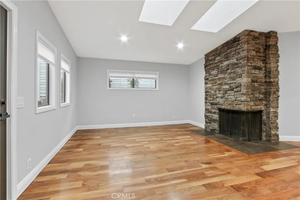 Additional image 31 of 447 Avenue E, Redondo Beach, CA 90277