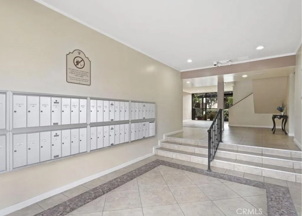 Additional image 8 of 5403 Newcastle Avenue Unit 12, Encino, CA 91316