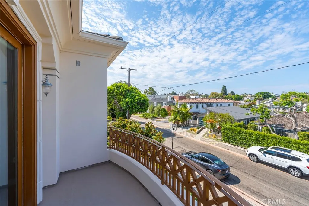 Additional image 65 of 1300 Elm Avenue, Manhattan Beach, CA 90266