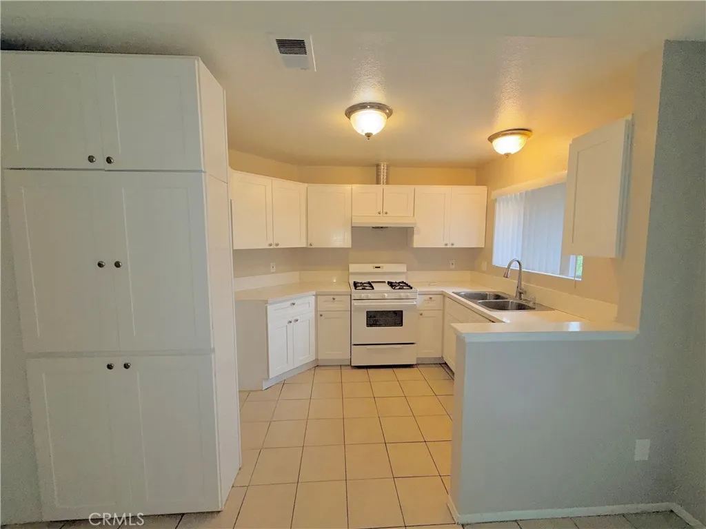 Additional image 9 of 1683 W Wilson Street, Rialto, CA 92376