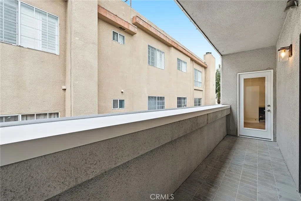 Additional image 24 of 2219 S Bentley Avenue Unit 303, Los Angeles, CA 90064