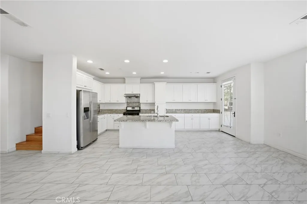 Additional image 7 of 2830 E Via Fiano, Ontario, CA 91764