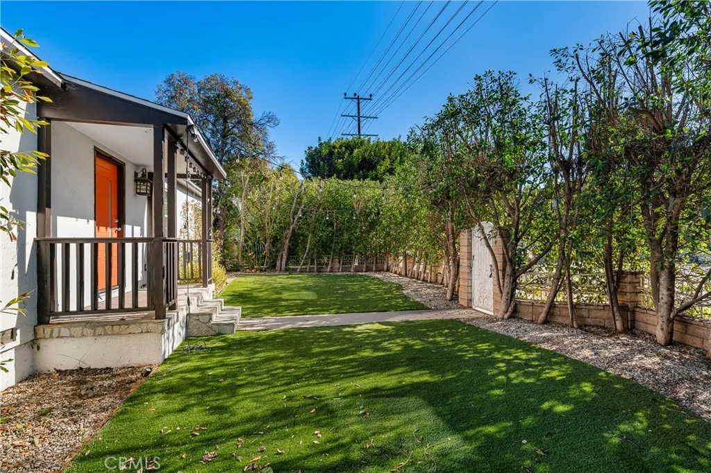 Additional image 42 of 17329 Burbank Boulevard, Encino, CA 91316