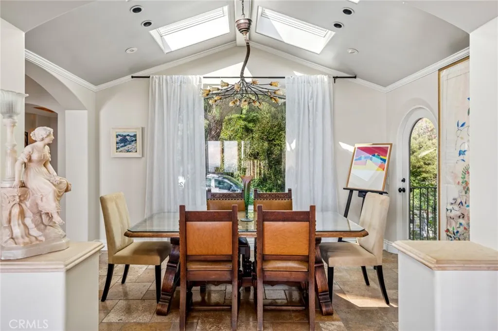 Additional image 25 of 325 Camden Place, Laguna Beach, CA 92651