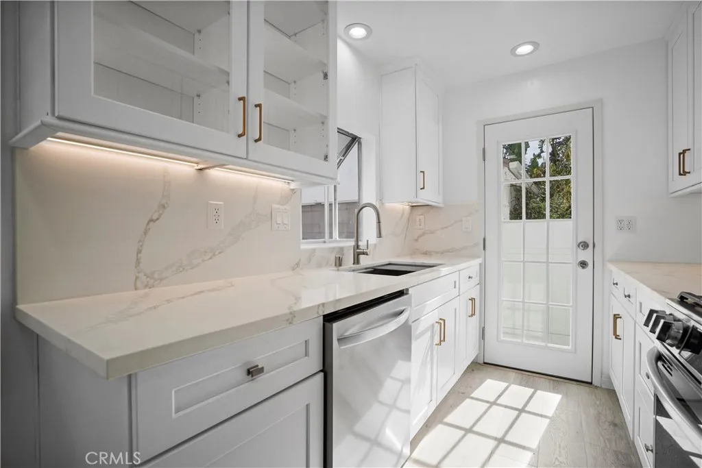 Additional image 10 of 10848 Huston Street, North Hollywood, CA 91601