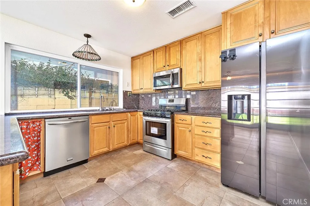 Additional image 10 of 17162 Twain Lane, Huntington Beach, CA 92649