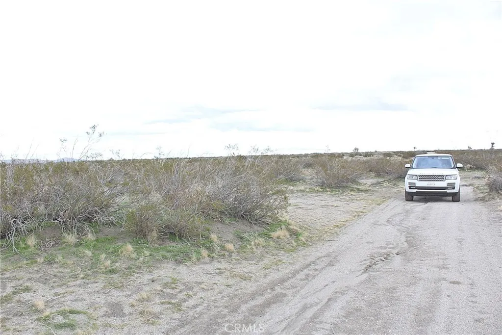 Additional image 8 of 11 Holly Street, Phelan, CA 92371