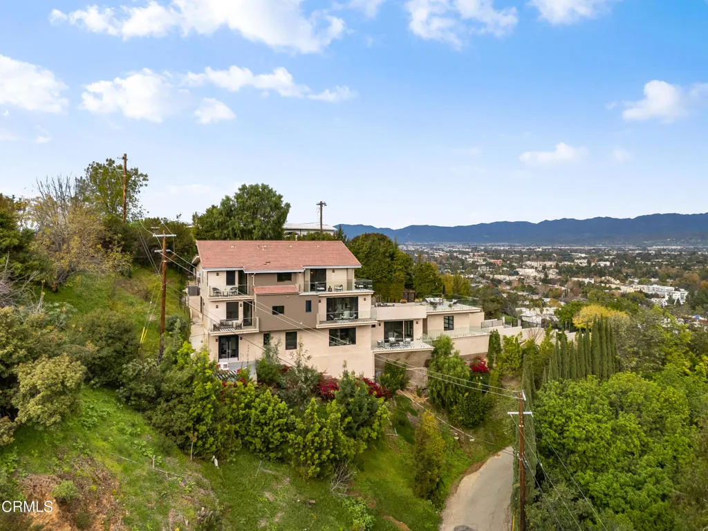 Additional image 68 of 12480 Viewcrest Road, Los Angeles, CA 91604