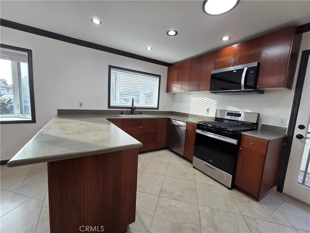 Additional image 7 of 16732 Busby Lane, Huntington Beach, CA 92647