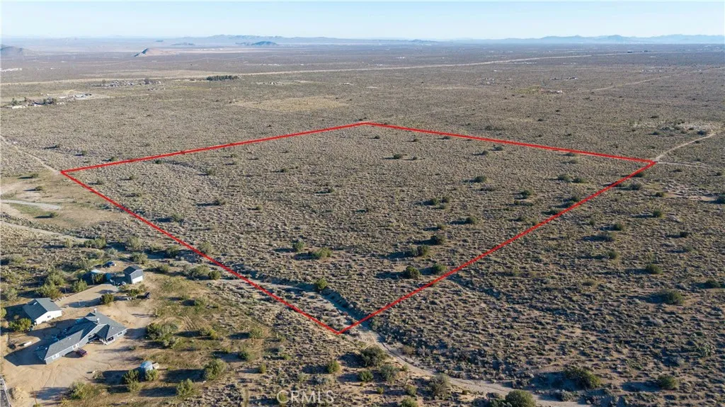 Additional image 3 of 223 Avenue X, Llano, CA 93544