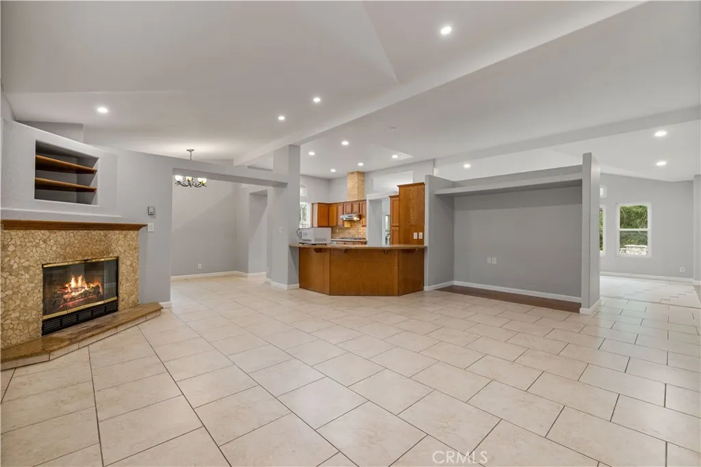 Additional image 13 of 15608 Tierra Rejada Rd S, Moorpark, CA 93021