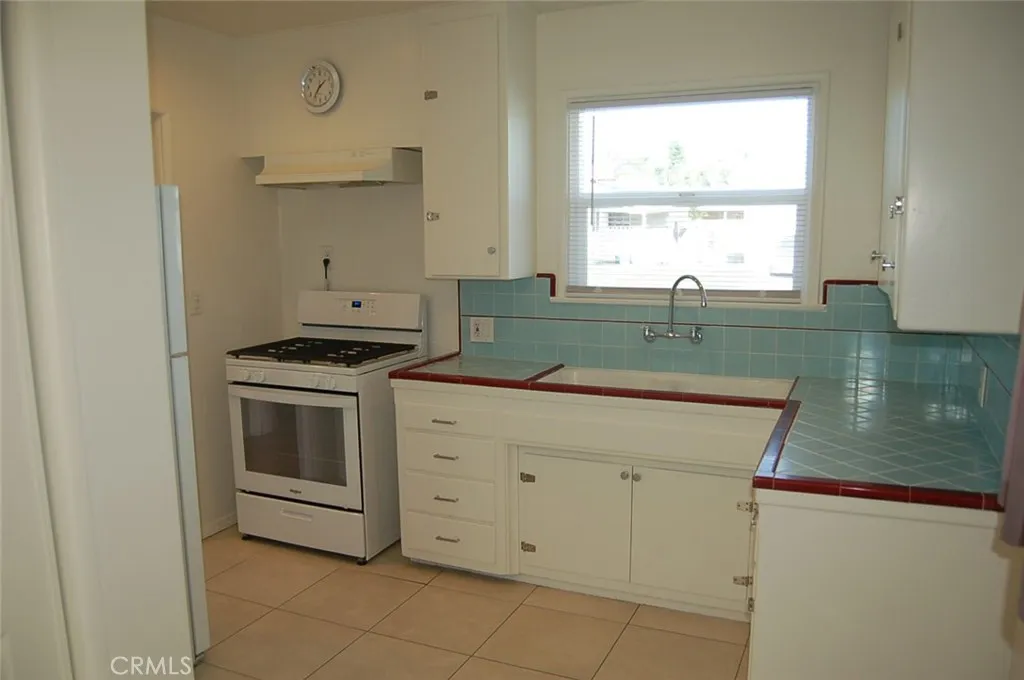 Additional image 40 of 655 W Grove St, Rialto, CA 92376