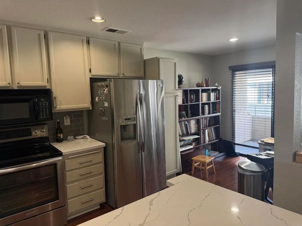 Additional image 12 of 4337 Nobel Drive Unit 101, San Diego, CA 92122