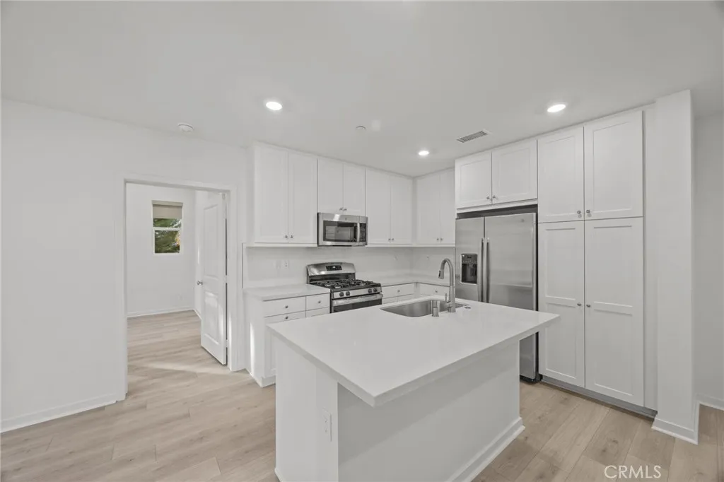 Additional image 42 of 980 N Tangent Privado Unit 202, Ontario, CA 91764