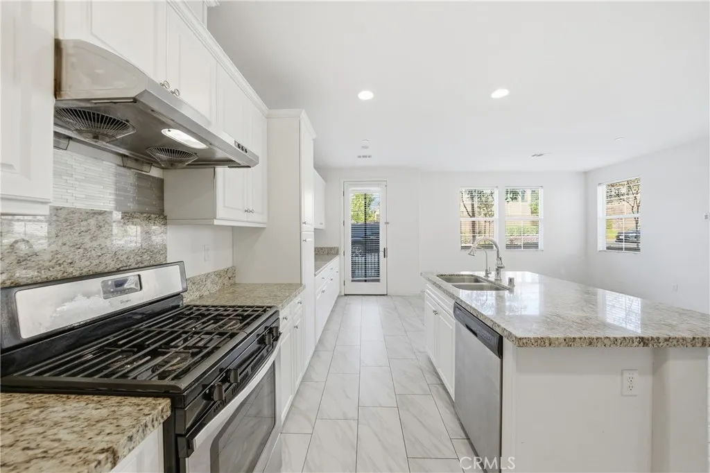 Additional image 6 of 2830 E Via Fiano, Ontario, CA 91764